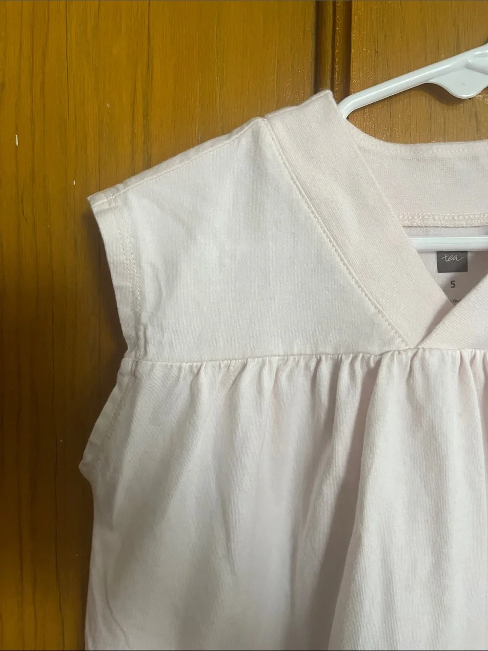 Tea Collection Girls size 5: White Dress with Pink & Pastel Shell Print